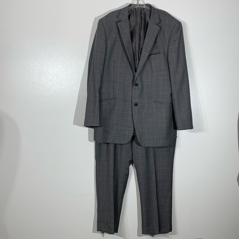 Bachrach 46R 100% Wool Plaid Gray 2 piece Suit